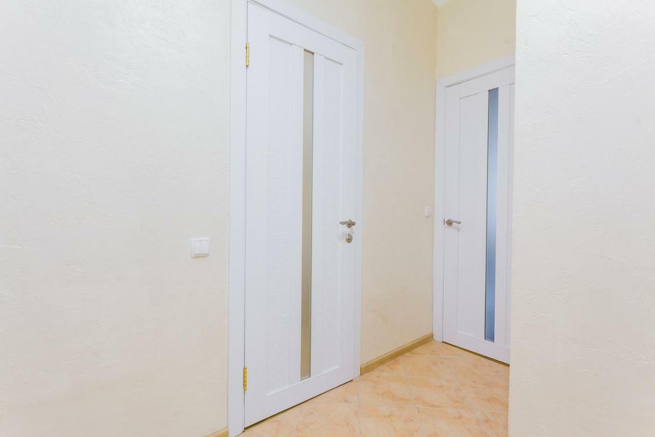 Business Class Apartment At Lomonosova Kiev Exteriör bild