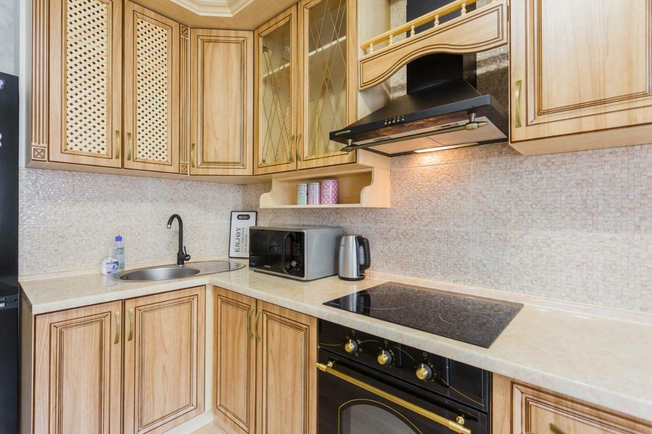 Business Class Apartment At Lomonosova Kiev Exteriör bild