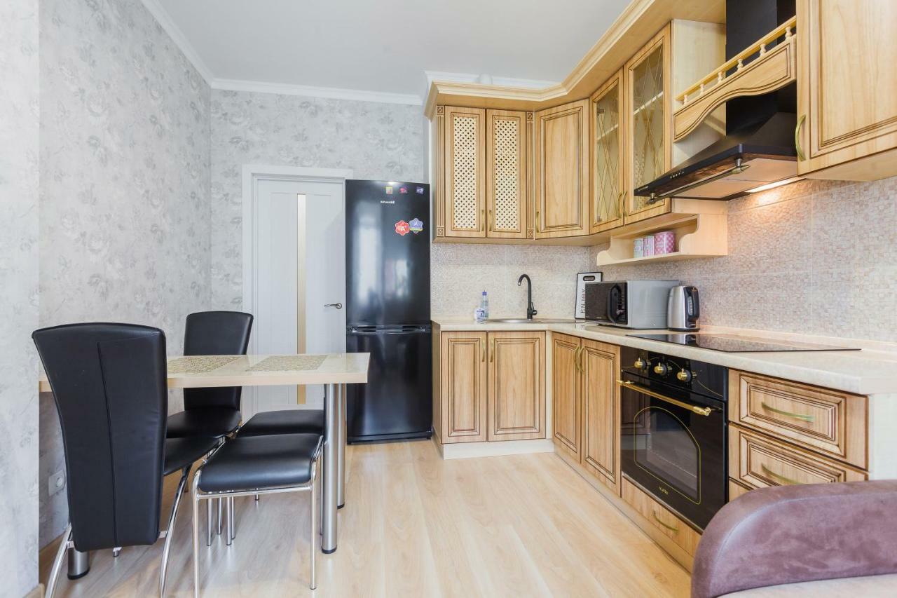 Business Class Apartment At Lomonosova Kiev Exteriör bild