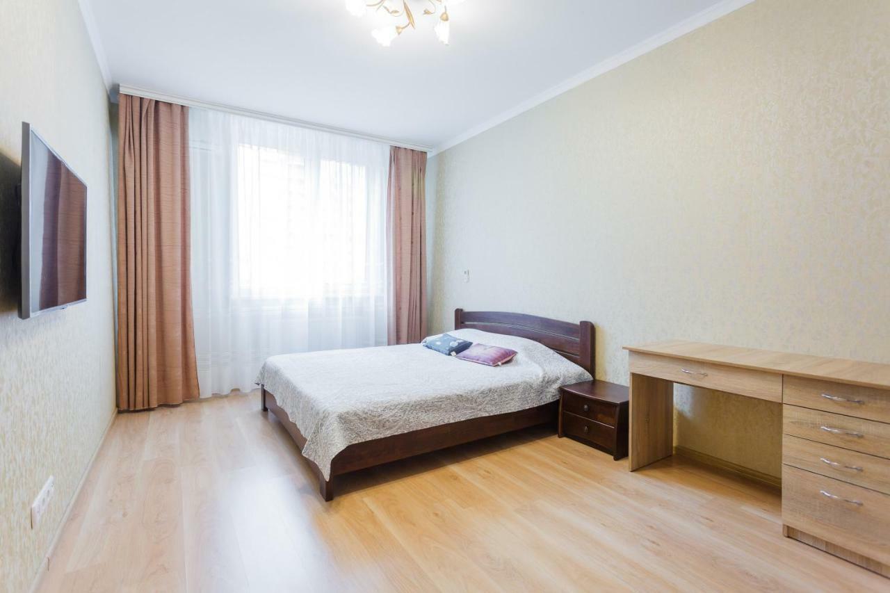 Business Class Apartment At Lomonosova Kiev Exteriör bild